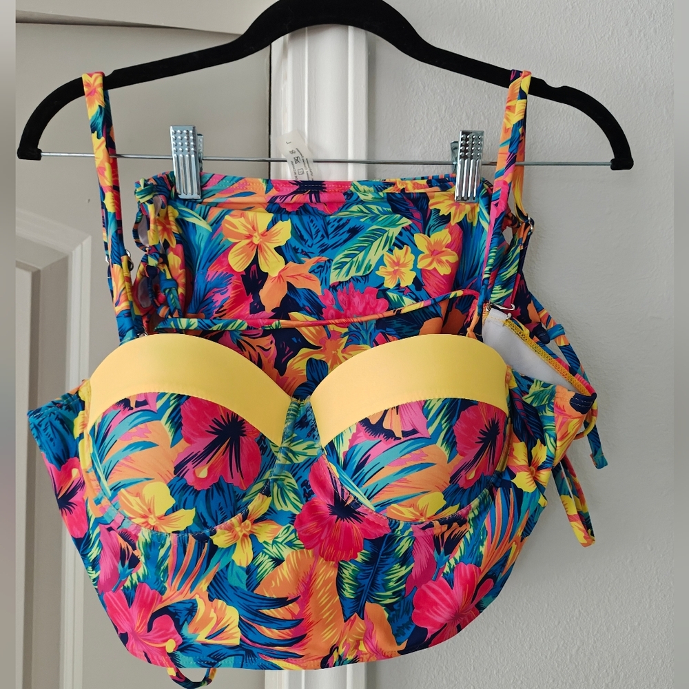 Vibrant Yellow and Pink Bikini with Elegant Accents